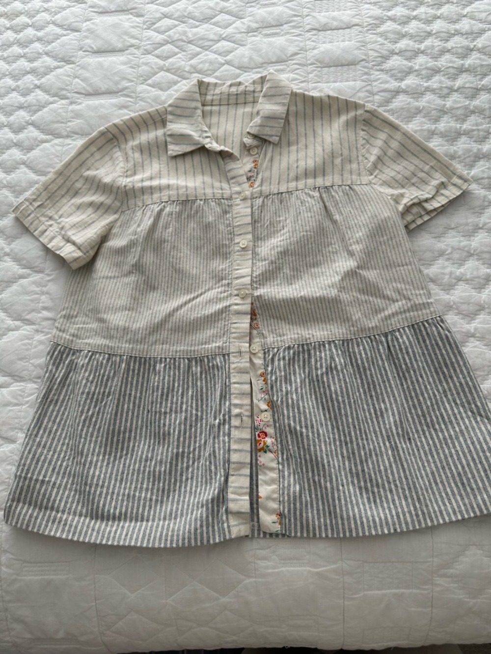Madewell x The New Denim Project Tiered Button Up Top - Picture 3 of 3